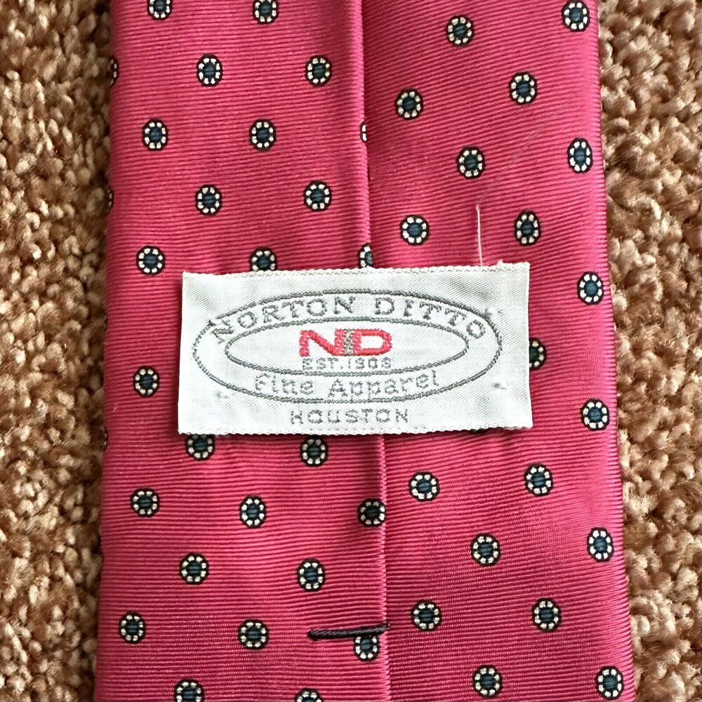 Silk Norton Ditto Men's Neck Tie Pink Fuchsia Abstract Hand Made Career Preppy